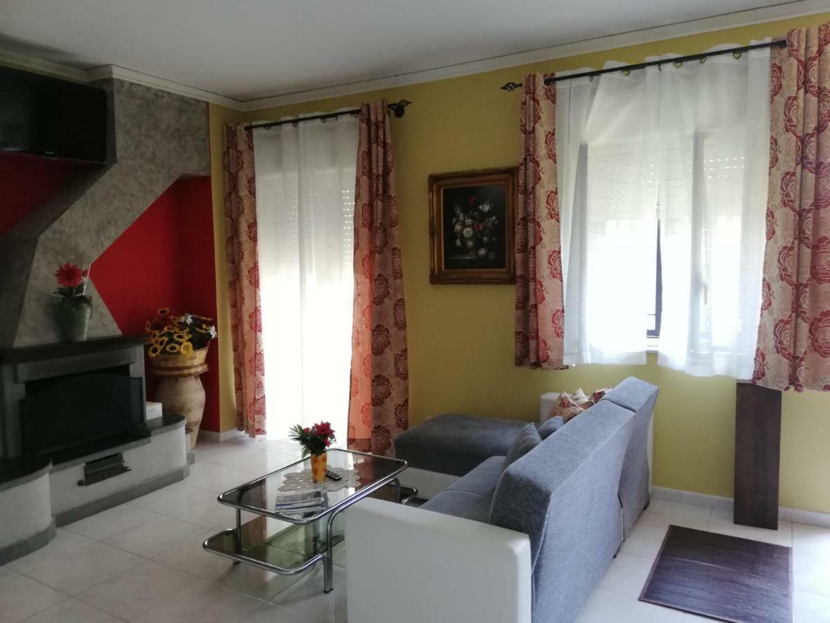 B & B Amici Dell'Etna Nicolosi Exterior photo
